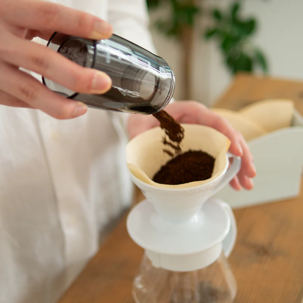 Manual coffee grinder - Hario Mini Slim 