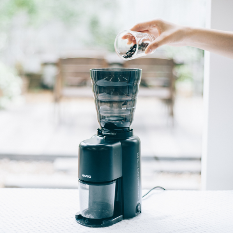 Compact electric coffee grinder - Hario  2